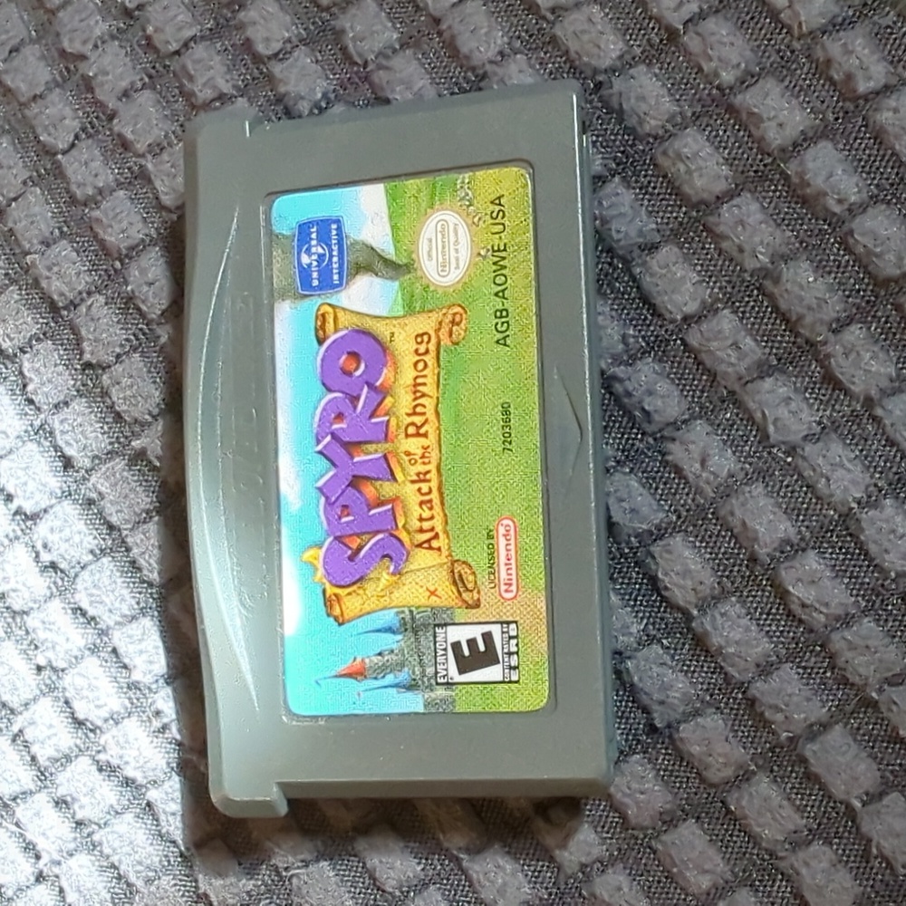 Spyro attack of the RHYNOCS Gameboy Advance